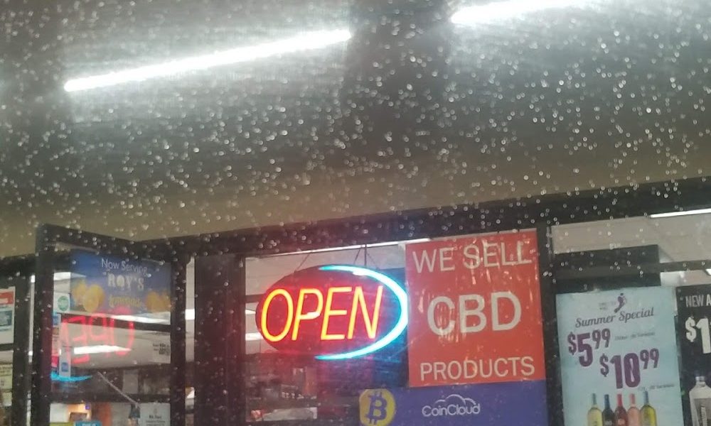Discount Smokes & Liquor